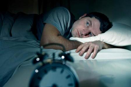 Médicaments contre l’insomnie : vers de plus petit
