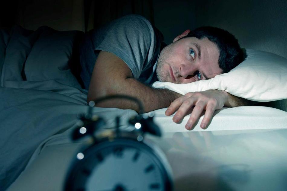 Médicaments contre l’insomnie : vers de plus petit