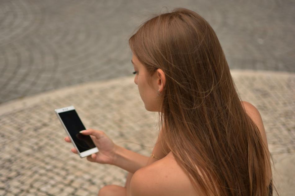 Réseaux sociaux : prévenir les risques chez les je